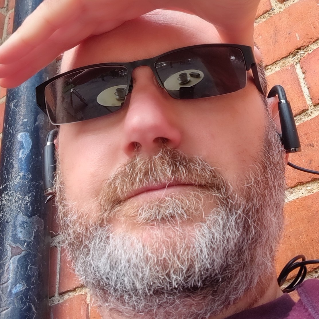 50daysofshades d13-i05 googlyeyes