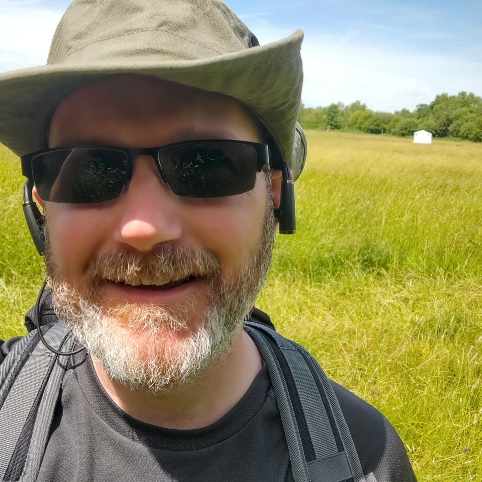 50daysofshades d21-i04 Days to form a habit. Steve Wells in hat and sunglasses tent in background