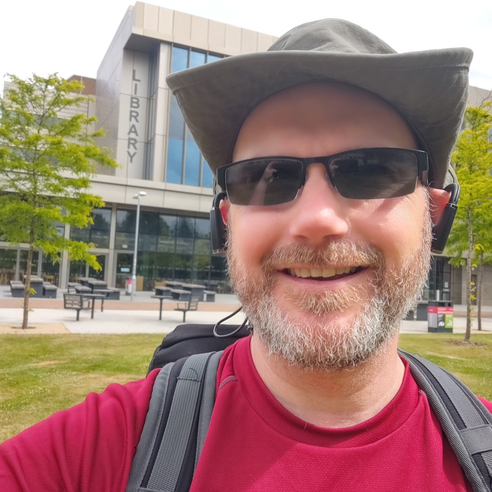 50daysofshades day 24 i-02 - Steve Wells in Sunglasses with Reading Uni Library in background 50daysofshades day 24 i-02 - Steve Wells in Sunglasses with Reading Uni Library in background